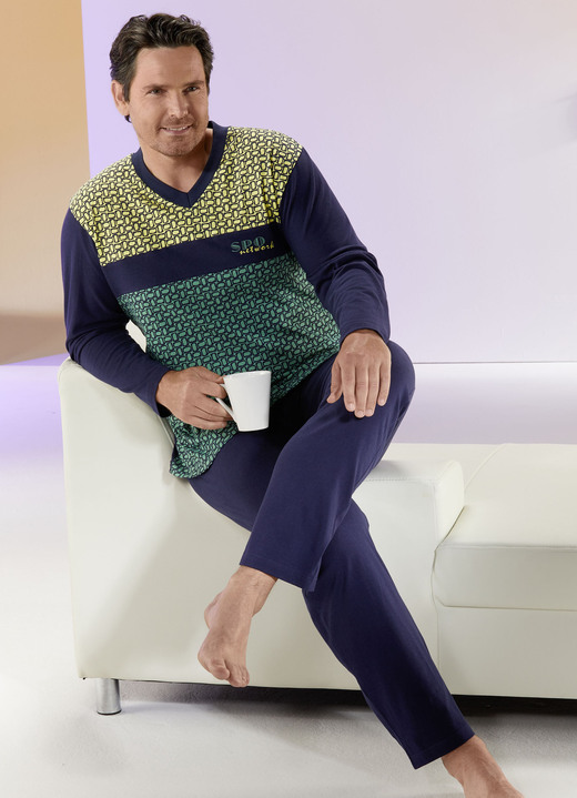Herrenwäsche - Schlafanzug mit V-Ausschnitt und offenen Beinabschlüssen, in Größe 046 bis 062, in Farbe MARINE-BUNT