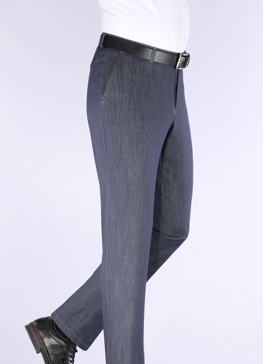 Jeans - Unterbauch-Edeljeans, in Größe 024 bis 060, in Farbe BLAU Ansicht 1