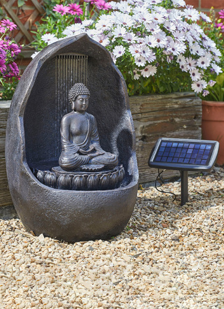 Zonnefontein Boeddha met hybride kracht (zonne-energie + batterij)